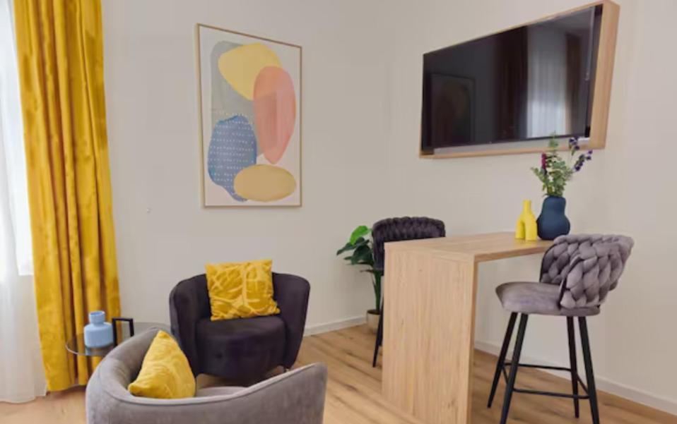 Appartamento Chariming And Comfy Studio Pola Esterno foto